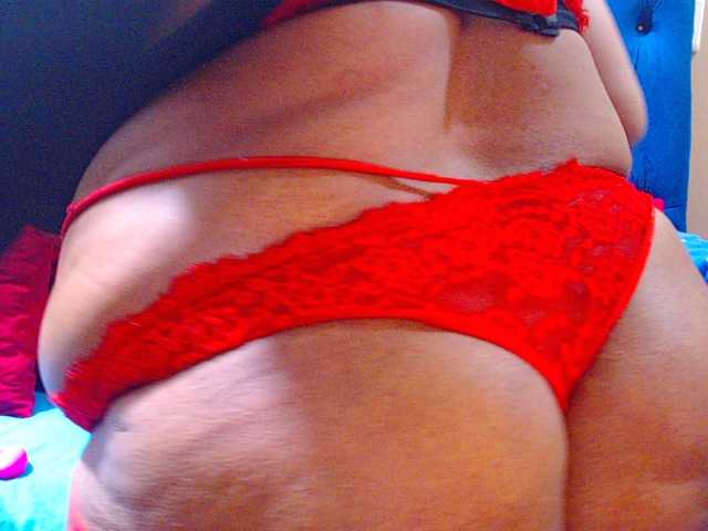 Ebonycandy10 live webcam show
