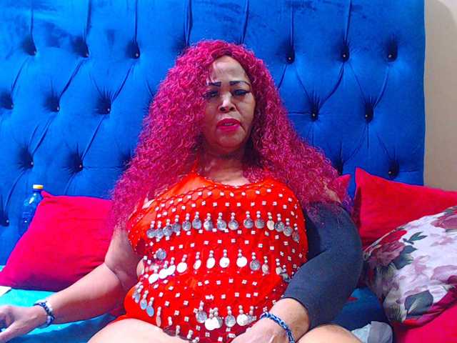 Ebonycandy10 live cam on BongaCams
