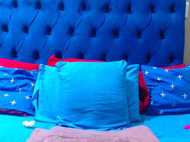 Ebonycandy10 live cam on BongaCams