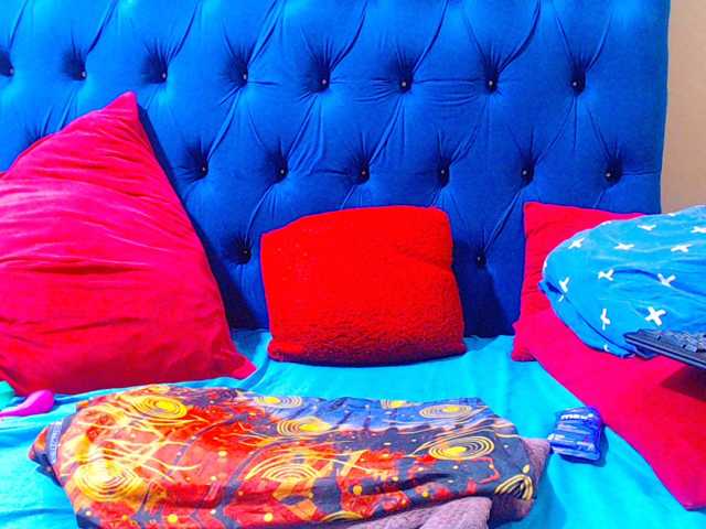 Ebonycandy10 live cam on BongaCams