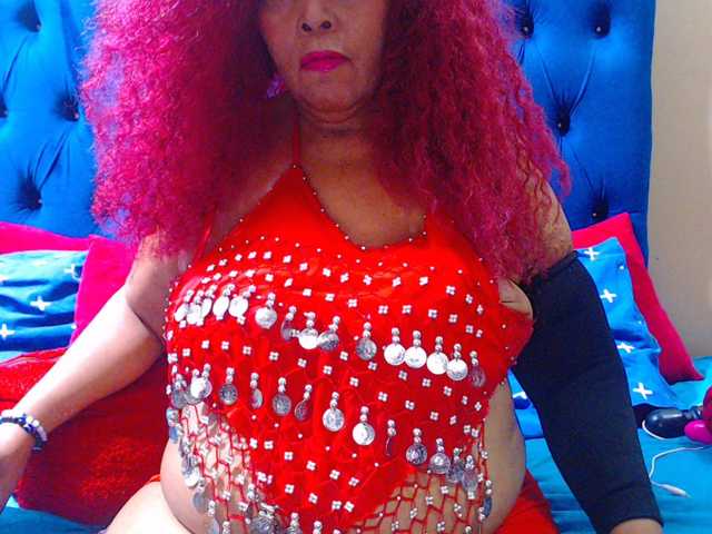 Ebonycandy10, live now on BongaCams