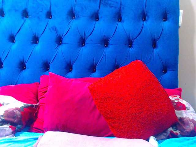 Ebonycandy10 live cam on BongaCams