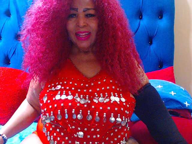 Ebonycandy10 live cam on BongaCams