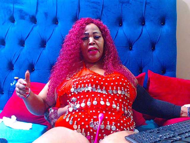Ebonycandy10 live cam on BongaCams