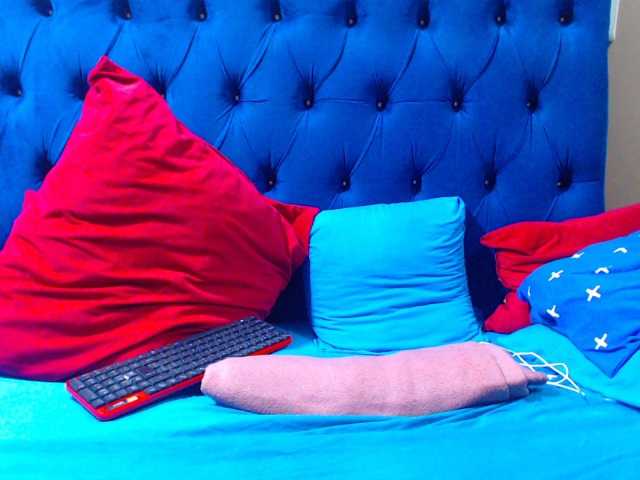 Ebonycandy10 live webcam show