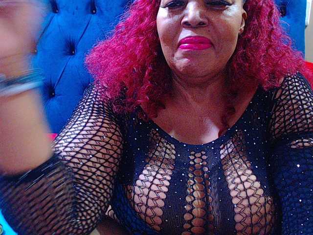 Ebonycandy10 live cam on BongaCams