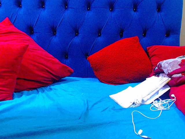 Ebonycandy10 live cam on BongaCams