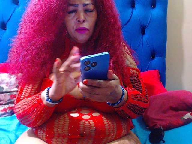 Ebonycandy10 live cam on BongaCams