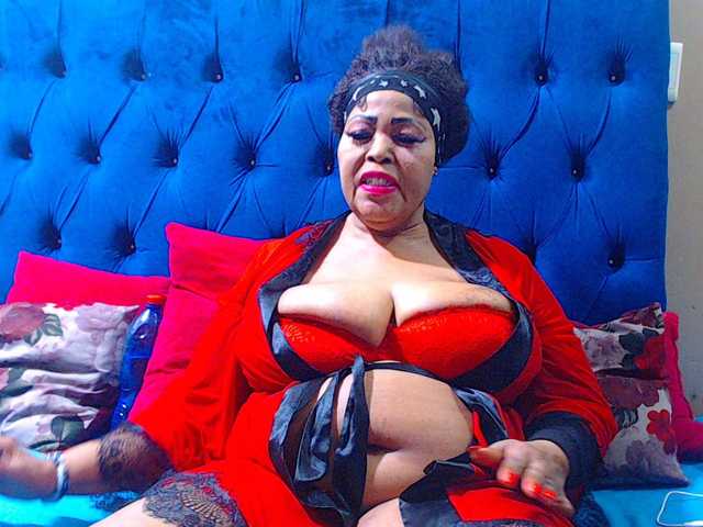 Ebonycandy10 live cam on BongaCams