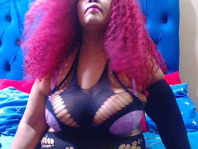 Ebonycandy10 live cam preview