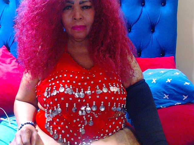 Ebonycandy10 live cam on BongaCams