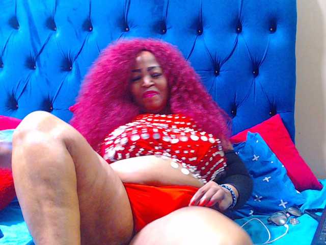 Ebonycandy10 live cam on BongaCams