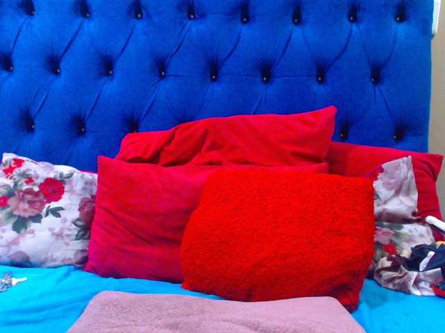 Ebonycandy10 live cam on BongaCams