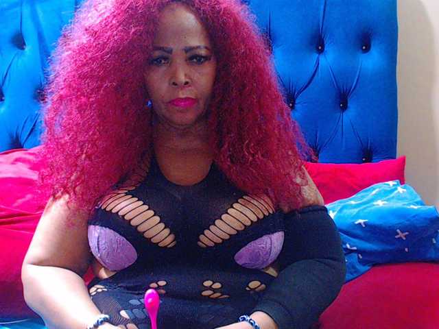 Ebonycandy10 live cam preview