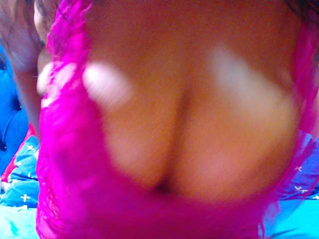 Ebonycandy10 live cam on BongaCams
