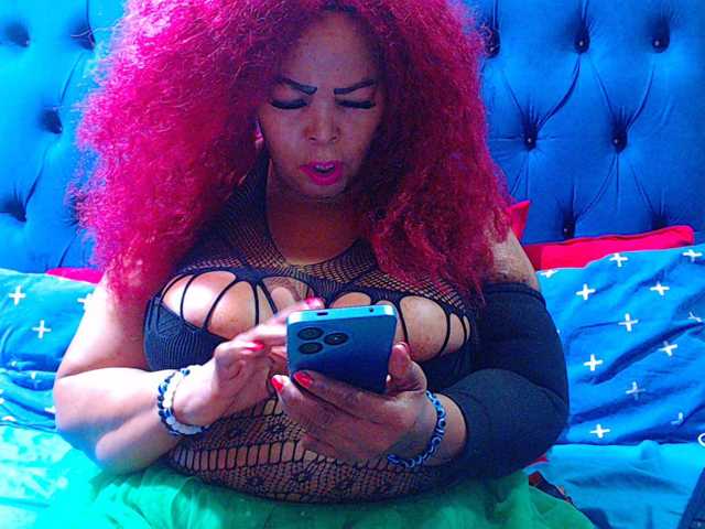 Ebonycandy10 live cam preview