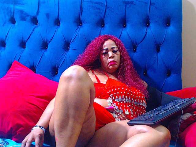 Ebonycandy10 live cam on BongaCams