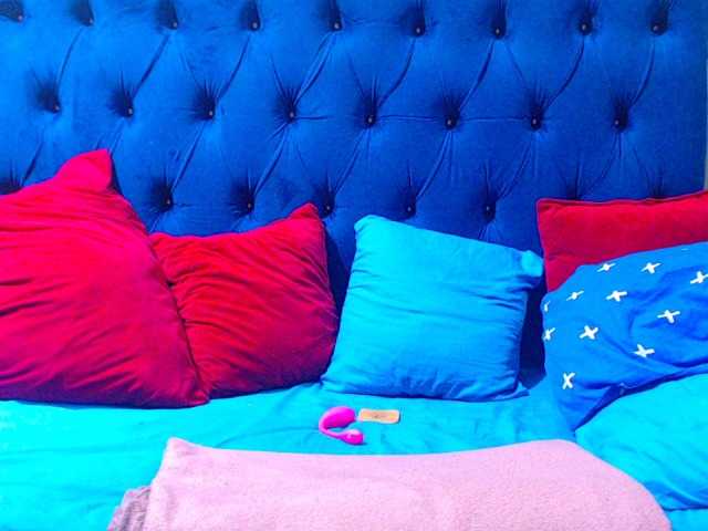 Ebonycandy10 live cam on BongaCams