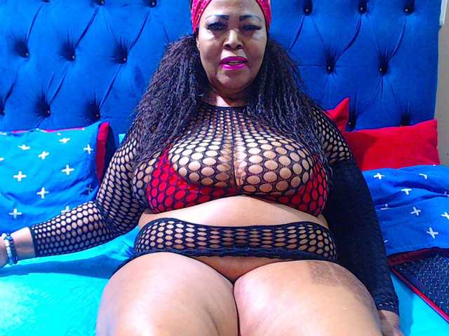 Ebonycandy10 live webcam show