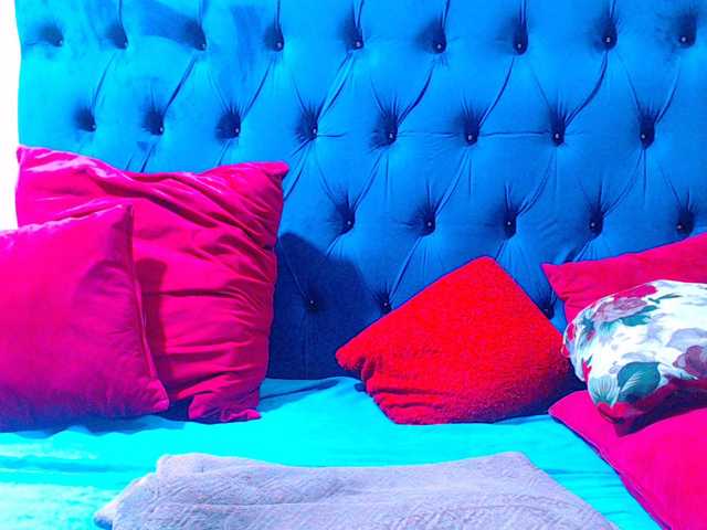 Ebonycandy10 live cam on BongaCams
