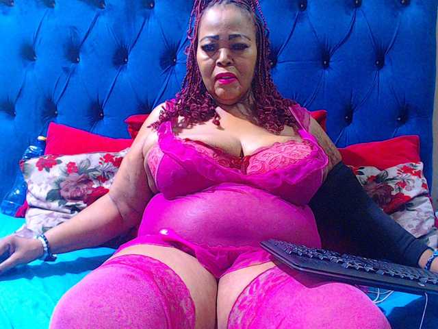 Ebonycandy10 live cam on BongaCams