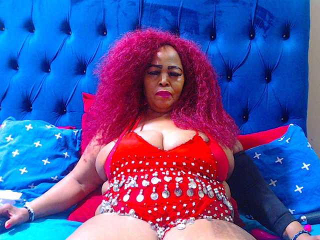 Ebonycandy10 live cam on BongaCams