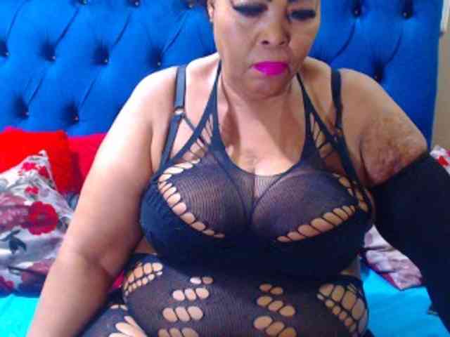 Ebonycandy10 webcam