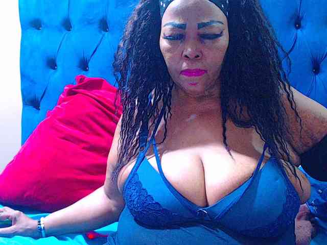 Ebonycandy10 webcam