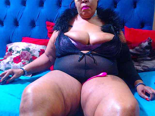 Ebonycandy10 webcam