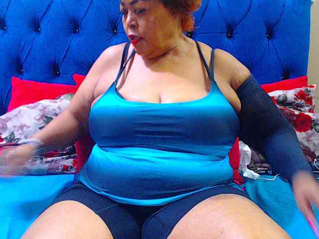 Ebonycandy10 webcam