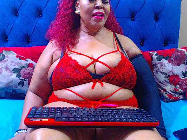 Ebonycandy10 webcam