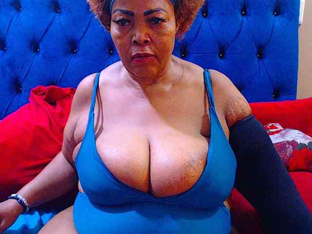 Ebonycandy10 webcam