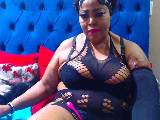 Ebonycandy10 webcam