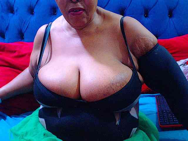 Ebonycandy10 webcam