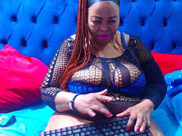 Ebonycandy10 webcam