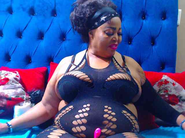 Ebonycandy10 webcam