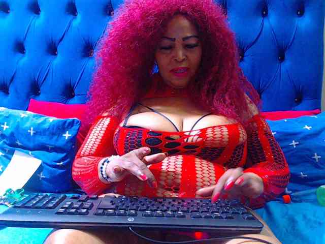 Modèle: Ebonycandy10