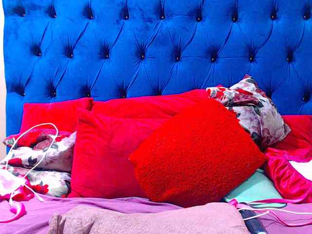 Ebonycandy10 webcam