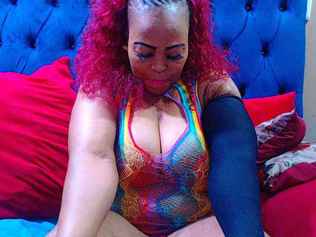 Ebonycandy10 webcam