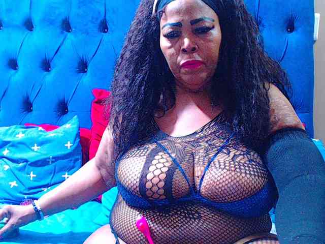 Ebonycandy10