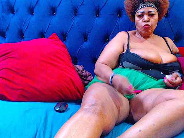 Ebonycandy10