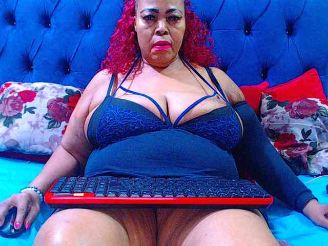 Ebonycandy10 webcam