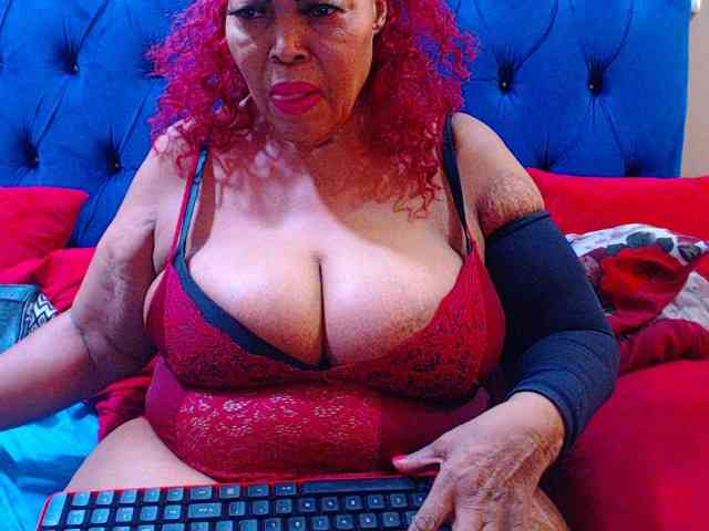 Ebonycandy10 webcam