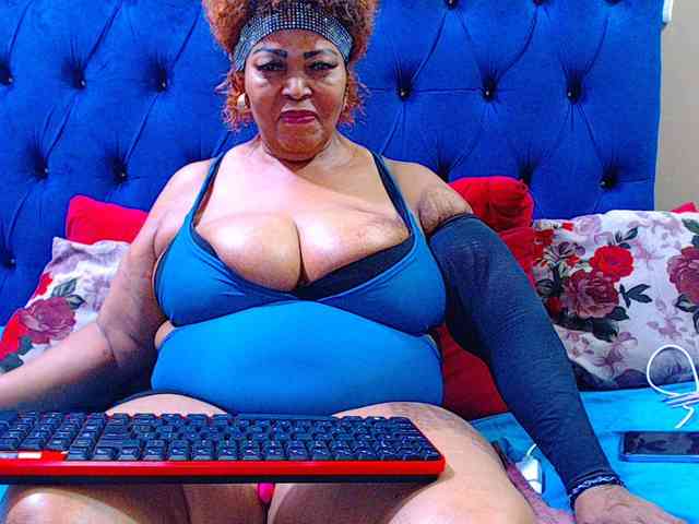 Ebonycandy10 webcam