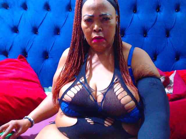 Ebonycandy10 webcam