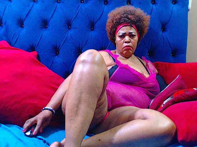 Ebonycandy10 webcam