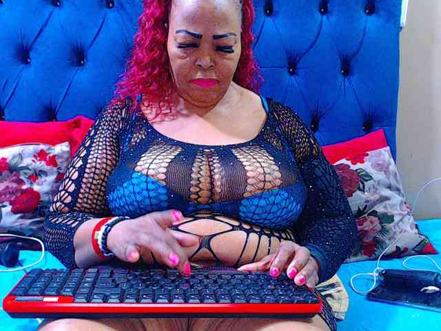 Ebonycandy10 webcam