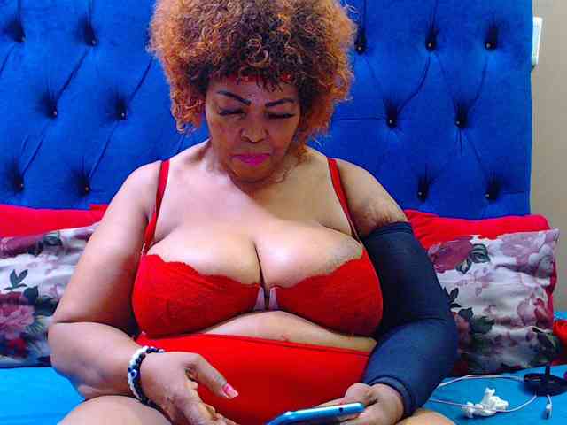 Ebonycandy10 webcam
