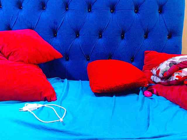 Ebonycandy10 webcam