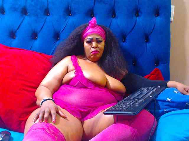 Ebonycandy10 webcam
